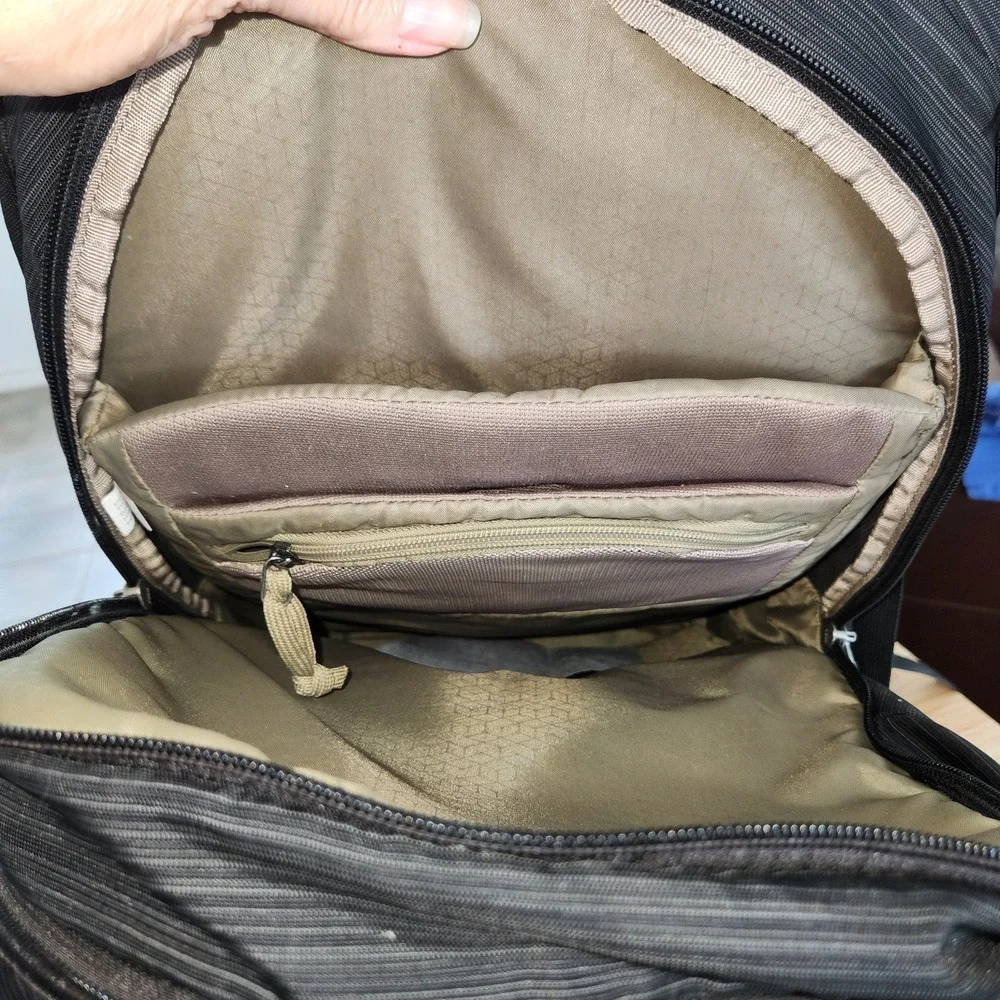 Thule Sweden Chronical Laptop Backpack Black 24L Tech Travel School